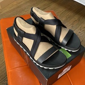 NIB Sorel Roaming Decon Sandal - Size 8.5